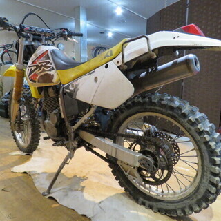SUZUKI DR250 SJ45A スズキ 250cc 4888km ホワイト エンジン実動! パーツ取り 部品取り車 ベース車 バイク 札幌発の画像