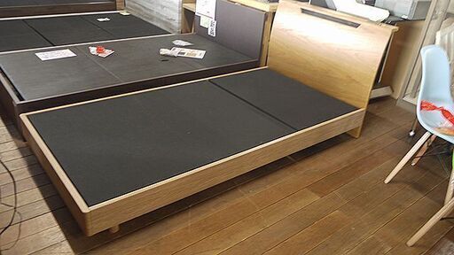 激安シングルベッドNA！11800円！現品特価品！通常ネット価格29800円！引き取り価格