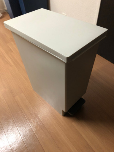 ニトリ  ゴミ箱