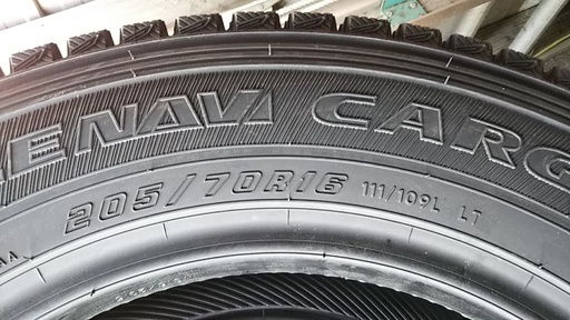 新品 2本セット 205/70R16 111/109L LT グッドイヤー ICE NAVI CARGO スタッドレスタイヤ