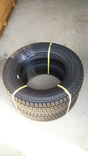 新品 2本セット 205/70R16 111/109L LT グッドイヤー ICE NAVI CARGO スタッドレスタイヤ