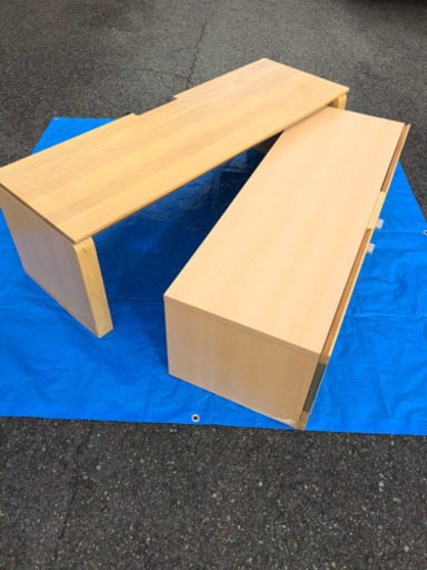 ちょっと変わったテレビ台です　超美品！
