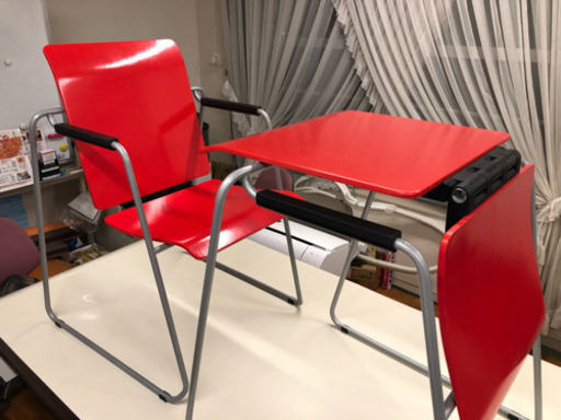 【中古品】SEATTABLE シートテーブル 2脚 赤色