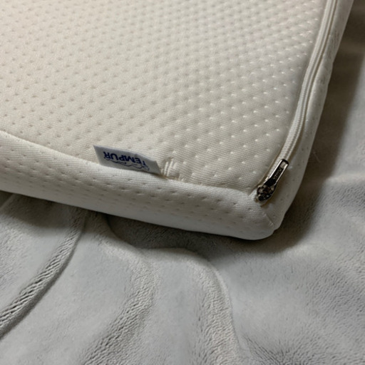 テンピュール 枕　Ｌ