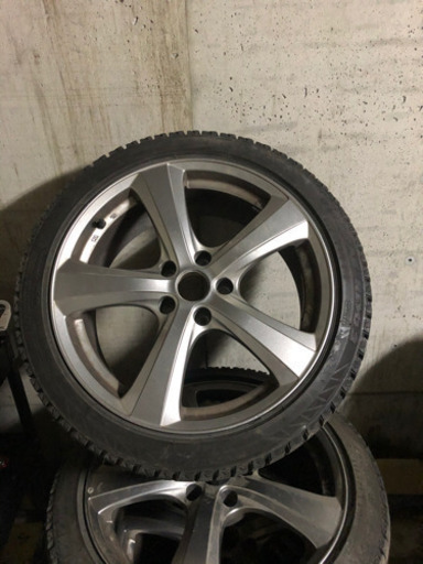 18インチスタッドレスタイヤ　ホイール付き　レボ2