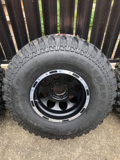 タイヤ　ホイール　セット　10j x 16 -27 139.7/6