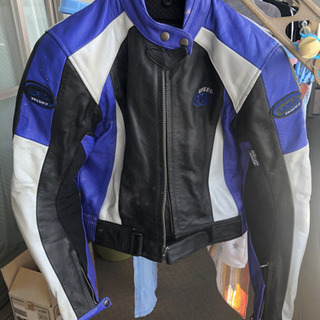 バイクスーツ （レーシングスーツ）