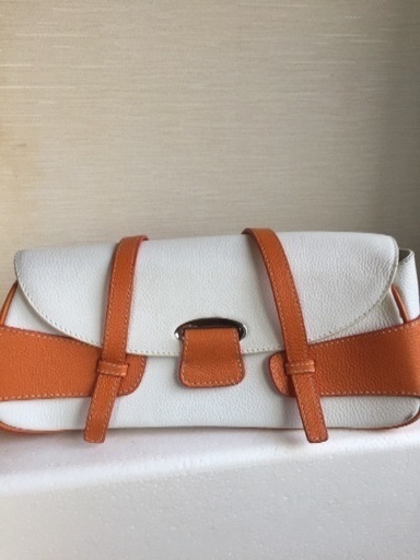 ダイアナショルダーバッグ白オレンジ