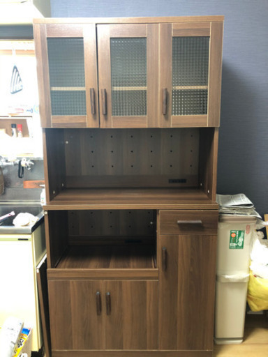 食器棚　ブラウン