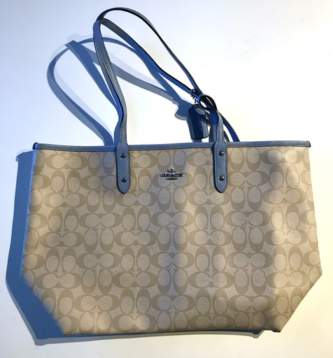 Coachトートバック＆ポーチつき
