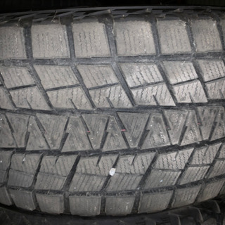 スタッドレスタイヤ⭐️275/60r18 ブリヂストン NO18