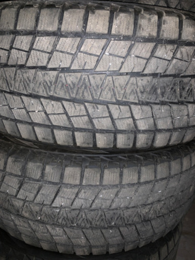 スタッドレスタイヤ⭐️275/60r18  ブリヂストン NO18