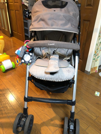 コンビ　めちゃカル　A型ベビーカー