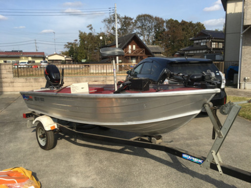 バスボート、トレーラー付き、ガレージ保管、さらに値下げ❗️