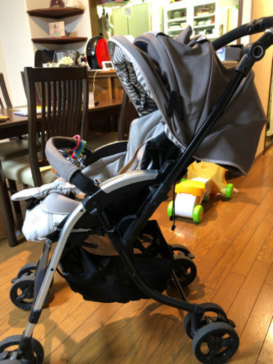 コンビ　めちゃカル　A型ベビーカー