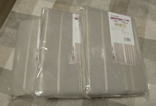 【新品】遮光性カーテン 巾100×丈135cm 2枚組 4セット