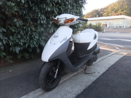 スズキ　レッツ2(2サイクル)　中古実動車　バッテリー新品　オイル交換済み　エナメル調シートカバー張替え済み　書類有り