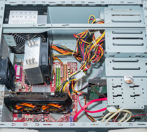 成立御礼!最終値下げ!ライトゲーミングPC フォートナイト､R6S､FF14､MHF等 Win10
