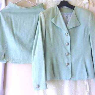 ♪PIERRE BALMAIN ピエールバルマン　ベビーブルーのミニ丈スーツ　M ♪の画像