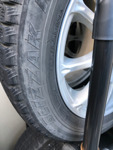 軽自動車　スタッドレスタイヤ　ホイール付き