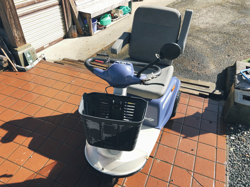 電動車いす。シニアカーです。