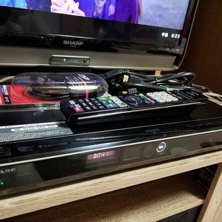 ☆1TBハードディスク／Wチューナー！AQUOS BD-W1100☆