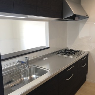【ＡＲＩＭＡ　ＢＡＳＥ部屋番号：202】新築アパート♪設備充実、ガス料金も都市ガス並で安い！ミサワホームの新築物件！インターネット無料！駐車場は屋根付きで２台無料です♪入口はオートロックで宅配ＢＯＸもついてます！ - 賃貸（マンション/一戸建て）