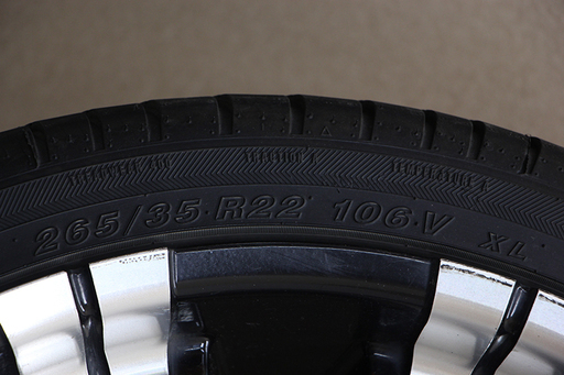 SPIEL 22×9J 5穴マルチ 265/35R22 ET33 ハリアー ATR SPORT DESERT HAWK UHP（11MT1463YGGmwx)