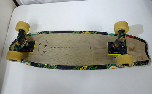Globe スケートボード Sagano クルーザー デッキ グローブ 長65cm ウィール56mm ハイビスカス 花柄 スケボー 札幌市 白石区 東札幌