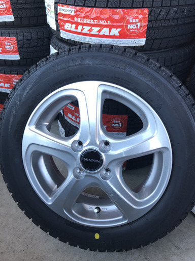 ブリヂストン　スタッドレスアルミホイール付き　２０１９年製造　ブリザックＶＲＸ　155/65Ｒ14　新品４本セット