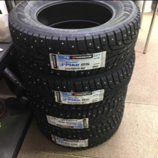 スパイクタイヤ新品215/65R16