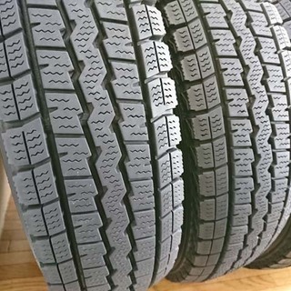 軽バン用エヴリィ/ハイゼット他 鉄ホイール付き 冬タイヤ145R12 6PR早いもの勝ち！ ②の画像