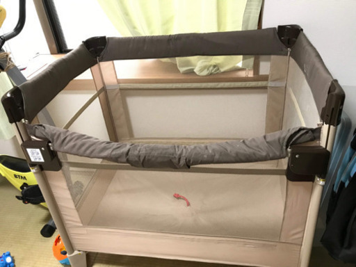 アップリカ　ベビーベッド