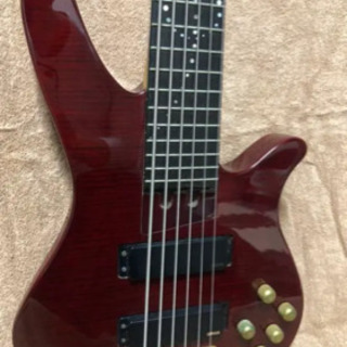 YAMAHA ベースギター　の画像