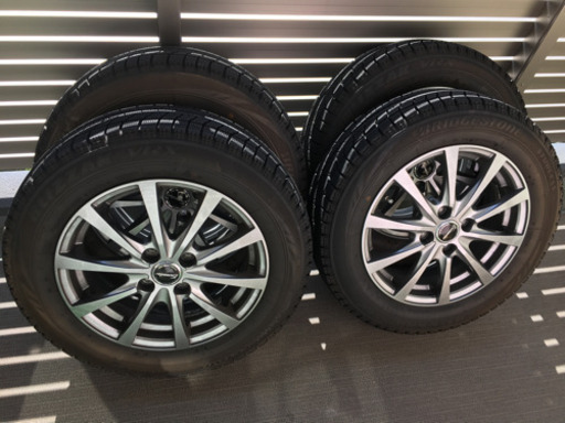 新品同様スタッドレスタイヤ4本アルミホイールセット175/65/R15 ブリジストン
