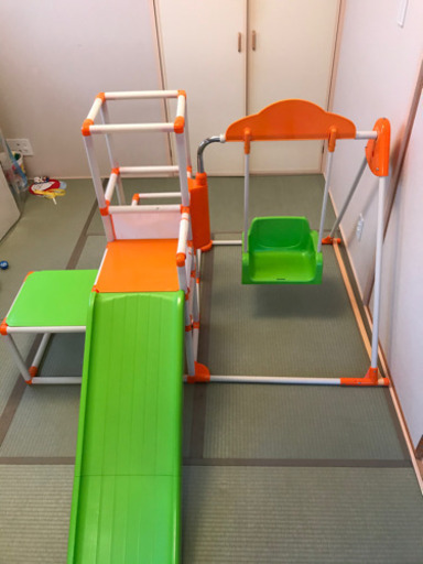 子ども向けジャングルジム、室内用