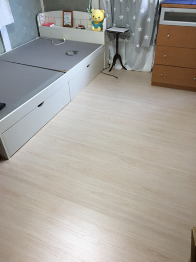 美品。フローリングマット6畳用