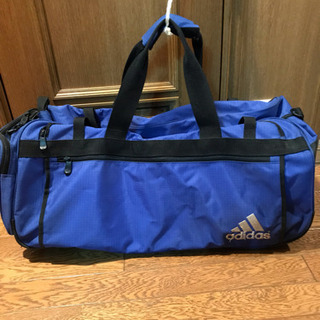 adidasキャスター付きバッグ