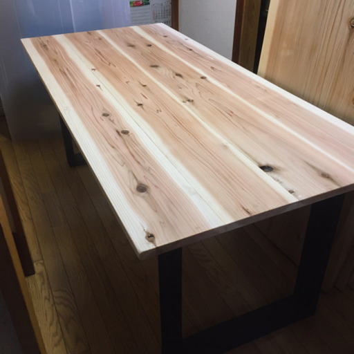 大特価 180×84 無垢材を使ったナチュラルダイニングテーブル 値下げ☆ 近場配送無料☆