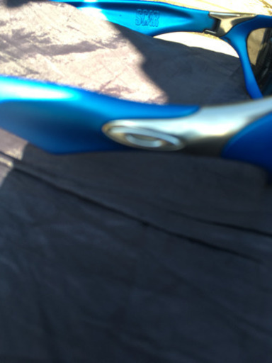 廃盤デザインのOAKLEYサングラス