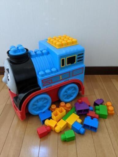 巨大トーマスブロック