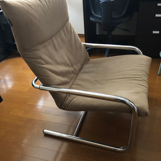 イノベーターのイス、もらってください