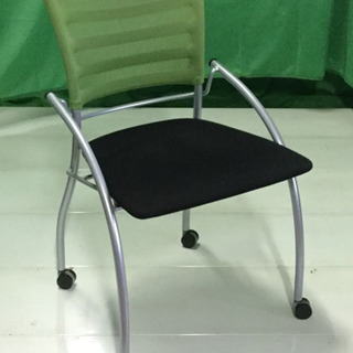 中古　キャスターあり　オフィスチェア　幅46　　奥行50　　高さ...