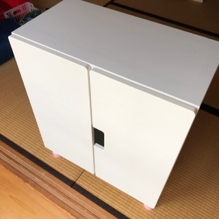 収納棚　2段　扉付