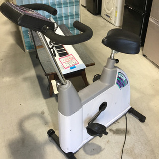 COMBI コンビ AERO BIKE エアロバイク EZ101 コナミスポーツ&ライフ ダイエット 健康器具