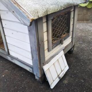 中型犬用 犬小屋 (無料、傷みあり) 取りに来ていただける方にお譲りします！の画像