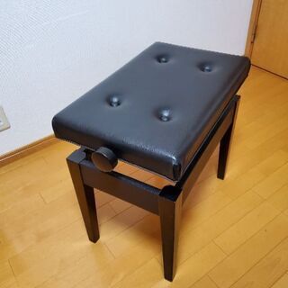 ピアノイス