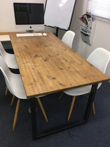 ダイニングテーブル　木目