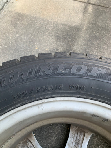 スタッドレスタイヤ