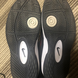 Nike air バスケシューズの画像